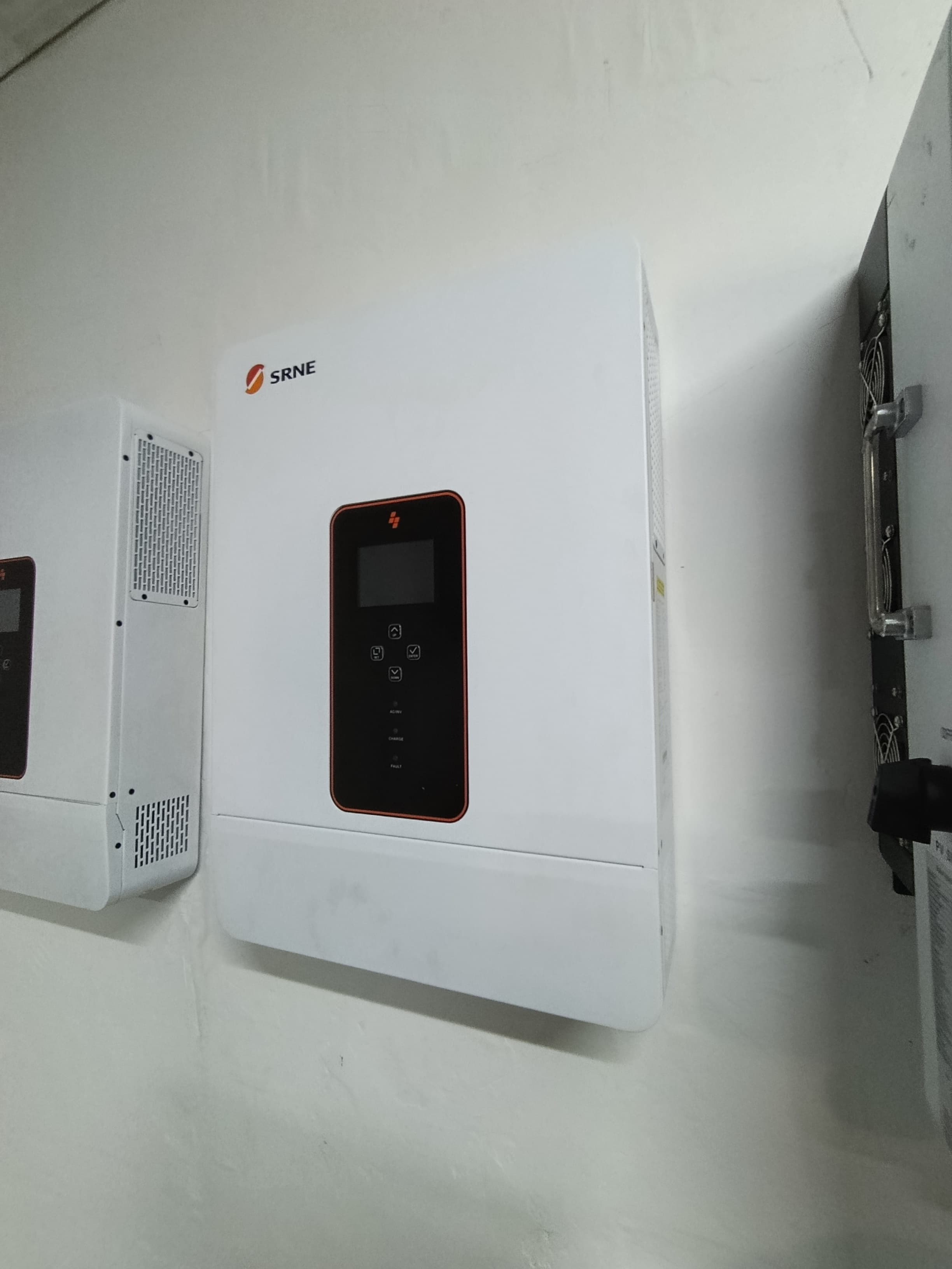8kW SRNE Hybrid Inverter (HESP)